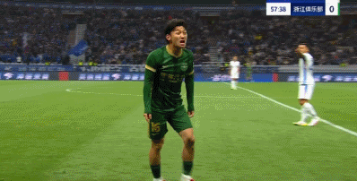 匈牙利弗雷德胜出，教练尽力赞扬球员
